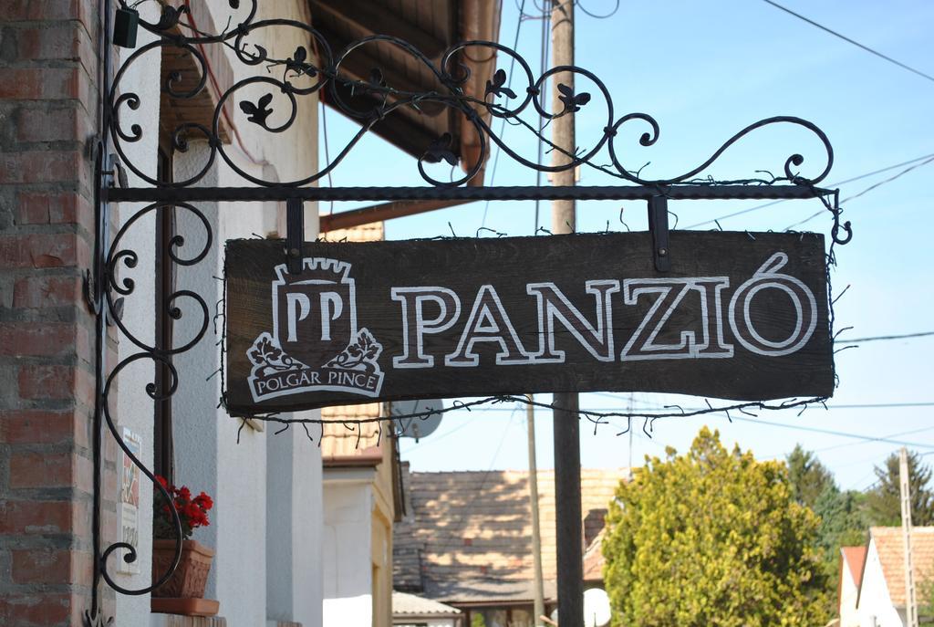 לינה וארוחת בוקר Villány Polgar Panzio מראה חיצוני תמונה