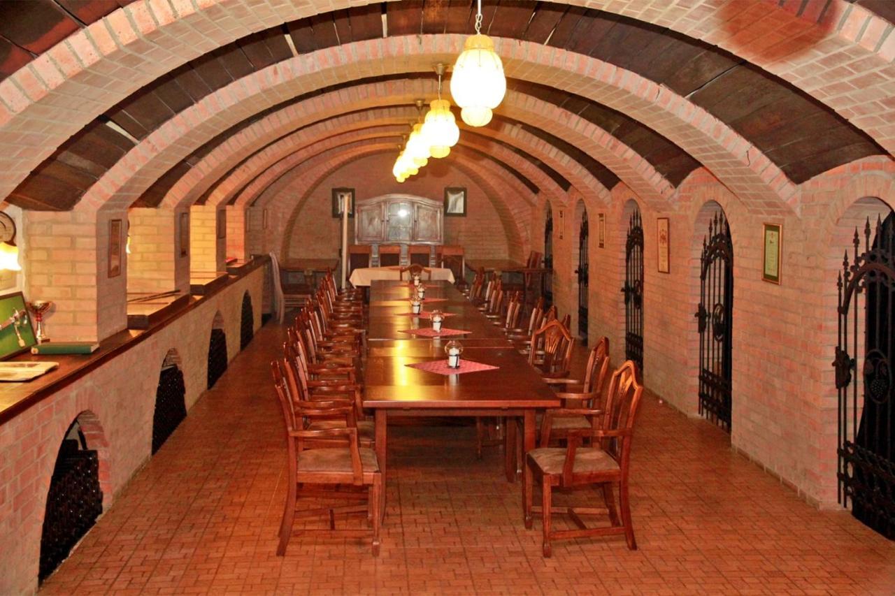 לינה וארוחת בוקר Villány Polgar Panzio מראה חיצוני תמונה